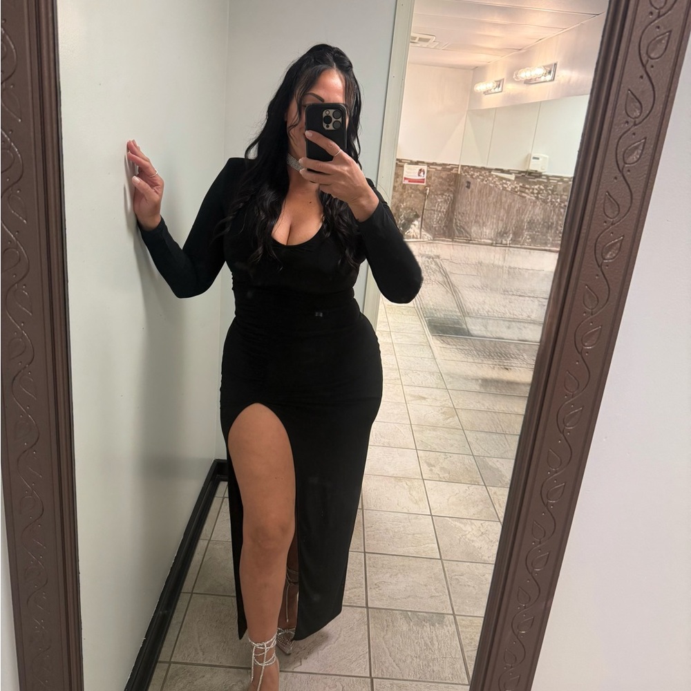 Elegant Black Evening Dress